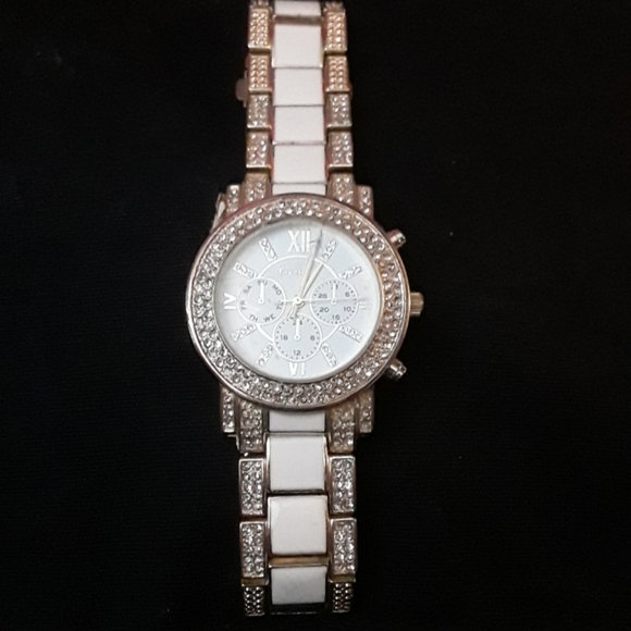 Bebe two tone Crystal Watch, NEW - Picture 2 of 4